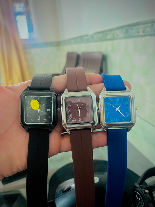 Stylish Square Dial Silicone Strap Watch for Men & Women – Casual Fashion Wristwatch