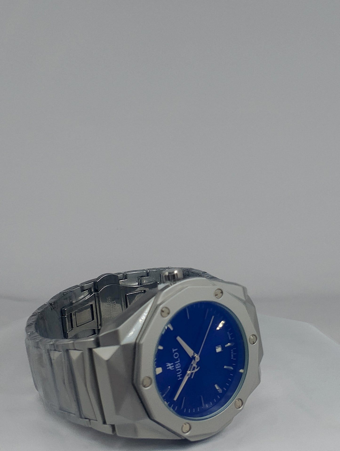 Luxury Stainless Steel HUBLOT Men's Analog Watch – Blue Dial | Premium Business & Casual Wristwatch
