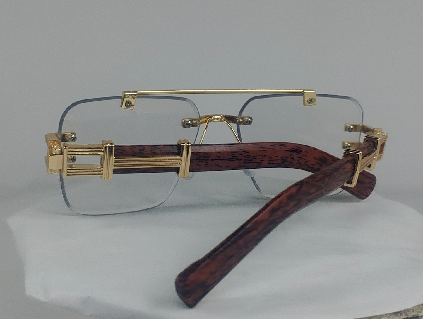 Luxury Rimless Blue-Light Blocking Eyeglasses – Gold Metal Frame with Wood-Grain Temples | Unisex