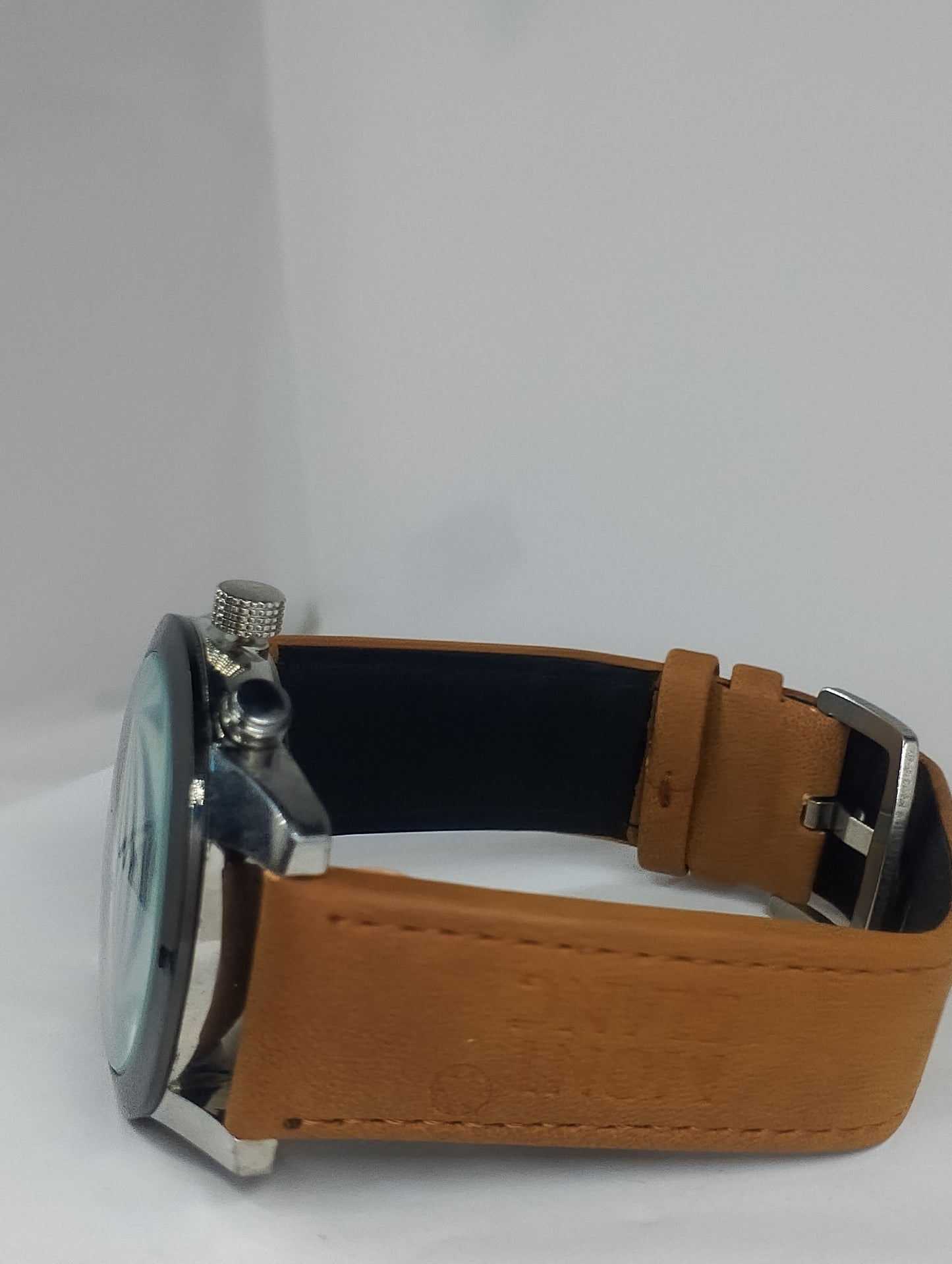 Luxury Men's Leather Strap Analog Watch – Black Dial | Premium Business & Casual Wristwatch
