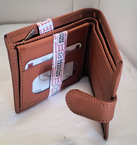 Genuine Leather Wallet for Men – Stylish Bi-Fold Wallet with Multiple Card Slots & Cash Compartment