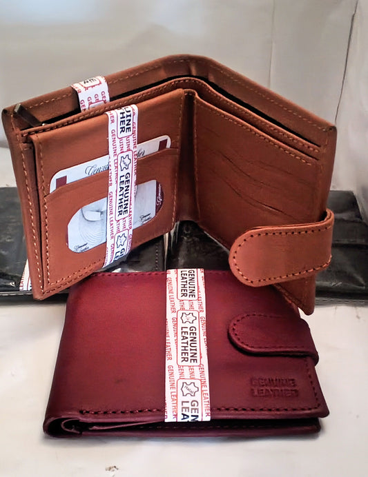Genuine Leather Wallet for Men – Stylish Bi-Fold Wallet with Multiple Card Slots & Cash Compartment